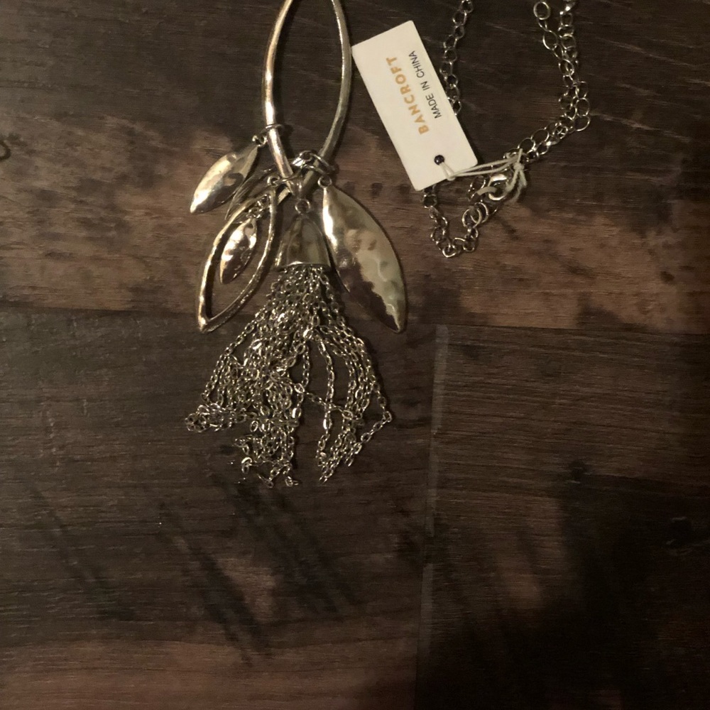 Necklace - Picture 2 of 6